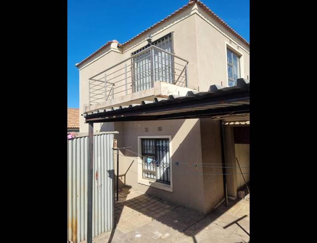 3 BEDROOM HOUSE FOR SALE IN BUHLE PARK